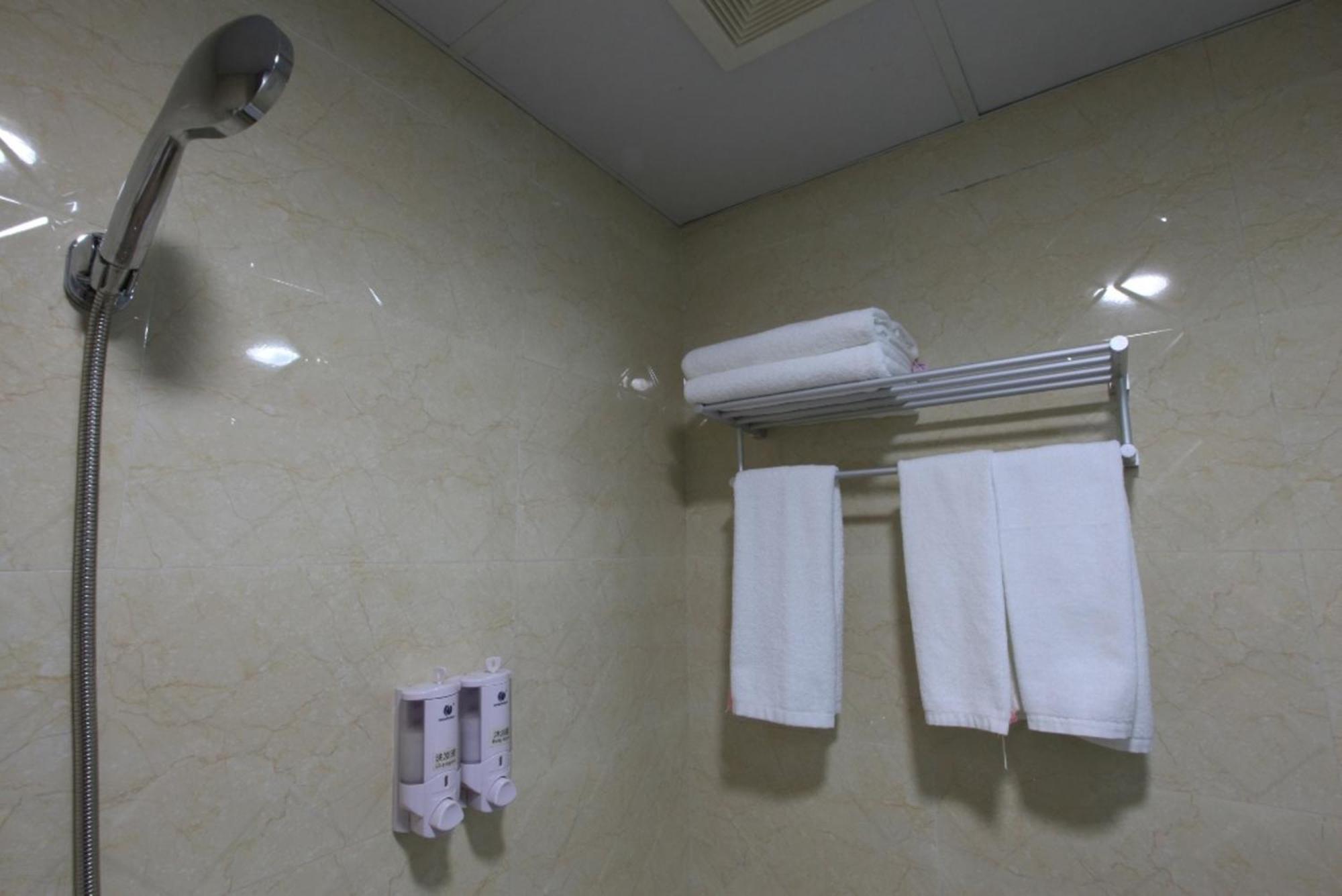 Yangon Regency Hotel Esterno foto